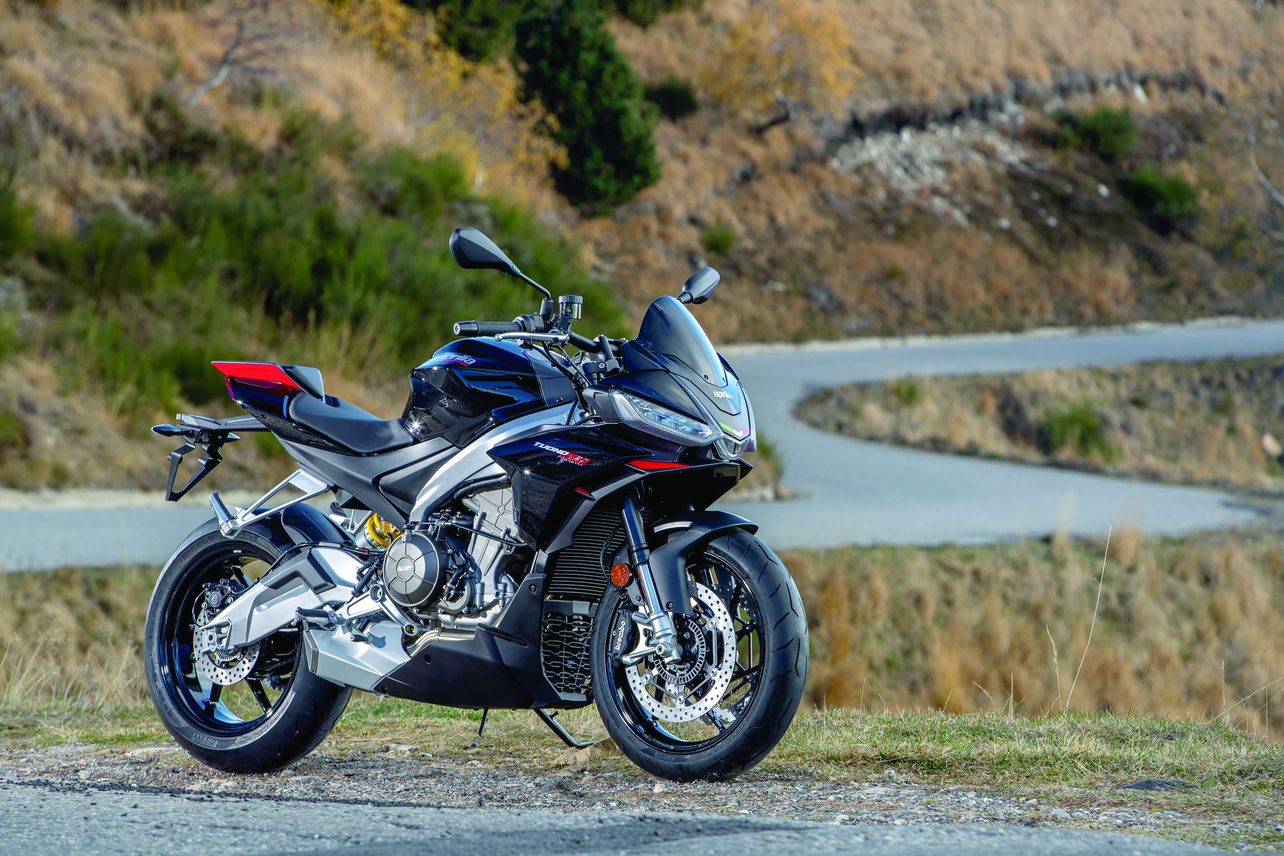FIRST RIDE – Aprilia Tuono 660 Factory